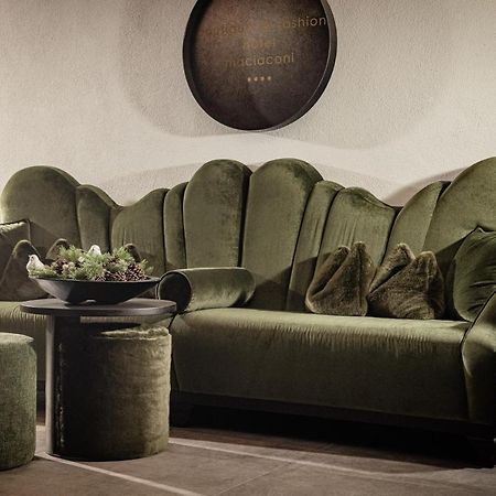 Boutique & Fashion Hotel Maciaconi - Gardenahotels Santa Cristina Val Gardena Eksteriør billede