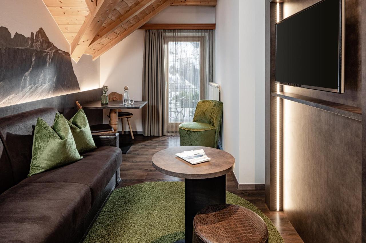 Boutique & Fashion Hotel Maciaconi - Gardenahotels Santa Cristina Val Gardena Eksteriør billede
