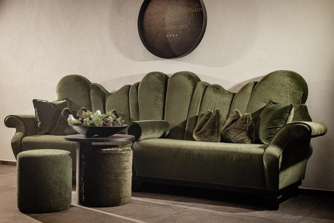 Boutique & Fashion Hotel Maciaconi - Gardenahotels Santa Cristina Val Gardena Eksteriør billede