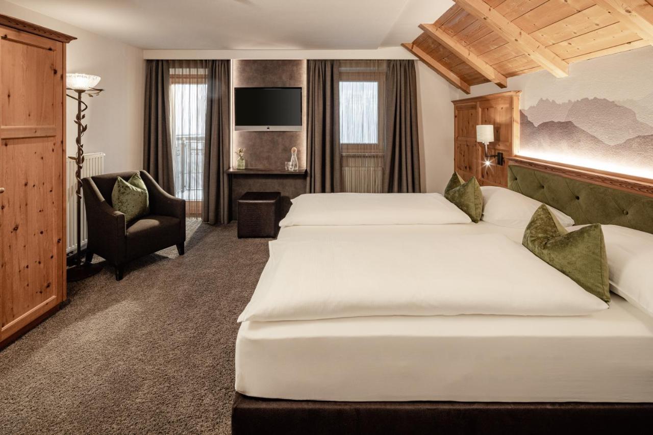 Boutique & Fashion Hotel Maciaconi - Gardenahotels Santa Cristina Val Gardena Eksteriør billede